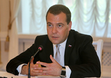 Премьер Медведев грозит Европе ассиметричным ответом на санкции