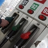 Путин поручил Генпрокуратуре разобраться с низким качеством бензина
