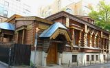 Бомжи обокрали дом покойного Александра Пороховщикова в Староконюшенном переулке