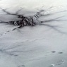 Бензовоз с 20 тоннами топлива провалился под лёд в Иркутской области