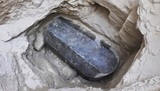 В Египте обнаружен таинственный чёрный саркофаг, не открывавшийся 2000 лет