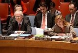 Заседание СБ ООН закончилось перепалкой между Чуркиным и Пауэр