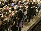 Сотни людей не могут уехать из Твери в Москву из-за аварии на железной дороге