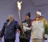 Одежда факелоносца загорелась во время эстафеты Олимпийского огня (ВИДЕО)