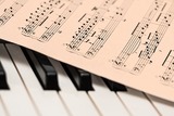Ученые выяснили, что музыка может стать альтернативой успокоительному перед операцией