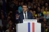 Претендент на пост главы Франции опроверг гомосексуальный адюльтер