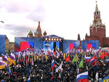 Тысячи севастопольцев слушали в прямом эфире речь Путина на митинге