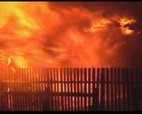 Лесной пожар на севере Камчатки приблизился к жилым домам