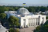 В Киеве потребовали ввести визы для россиян