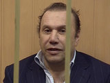 Виктору Батурину заменили остаток тюремного срока на штраф