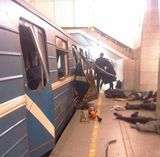 Соцсети заполнены фото с места взрыва в петербургском метро