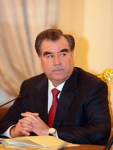 Подавляющее большинство таджиков проголосовали за пожизненное правление Рахмона