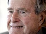 Джордж Буш-старший сломал шейный позвонок