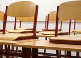 Мишустин подписал постановление о выдаче школьникам аттестатов без экзаменов