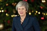 Тереза Мэй сохранила пост премьер-министра Великобритании