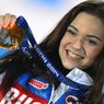 Олимпийская чемпионка Аделина Сотникова празднует совершеннолетие