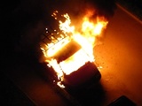 В Ленобласти из-за взрыва автомобиля загорелся Макдоналдс