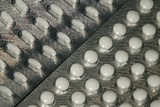Главное - вовремя: причина нехватки лекарств в аптеках не только в повышенном спросе