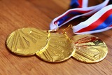 Японцы сдали почти 50 тонн гаджетов на олимпийские медали