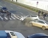 В Петербурге две иномарки сбили пешеходов на переходе после аварии