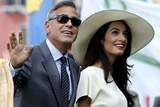 Джордж Клуни никак не закончит праздновать свадьбу (ФОТО)