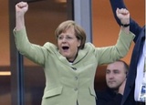 Меркель зашла в раздевалку сборной Германии, поздравив с победой (ФОТО)