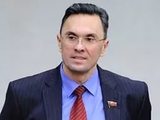Депутата Бессонова, обвиняемого в избиении полицейских, объявили в розыск