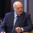 Лукашенко: "С сегодняшнего дня в плен никого не берём"