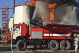 На нефтебазе под Киевом пожар возобновился с новой силой