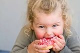 Дети за год съедают столько сахара, сколько весят сами