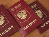 ФМС оформила 280 тыс российских паспортов для крымчан