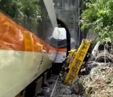 Число погибших в аварии с поездом на Тайване возросло