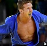 Хулиганы избили дзюдоиста-призера на пляже в Рио