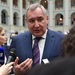 Песков призвал не оценивать работу Рогозина в контексте нарушений в "Роскосмосе"