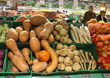 Российский картофель оказался дороже заморских фруктов