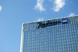 Отели Radisson Blu и Park Inn  введут сервис на русском языке