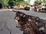 Десятки людей пострадали при мощном землетрясении в Никарагуа