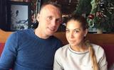 Суд арестовал имущество Дениса Глушакова и его жены в разгар развода