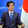 Премьер-министр Японии рассказал, что обсуждал с Трампом антироссийские санкции