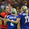 Женские сборные России по гандболу и волейболу стартовали с побед