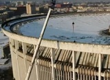 В Петербурге при демонтаже обрушилась крыша спортивного комплекса, под завалами могут быть люди