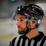 Хоккейные матчи в Чехии начнутся с минуты молчания по погибшему арбитру