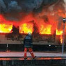 Около 600 человек оказались заблокированы в горящем поезде во Франции