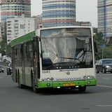 В Сочи два автобуса столкнулись на остановке