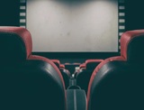 Роспотребнадзор рекомендовал рассаживать зрителей и в кино