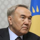 Глава Казахстана распорядился полностью отказаться от кириллицы
