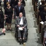 Буш-старший попал в больницу после похорон жены