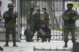 Здание военкомата в Луганске занято митингующими