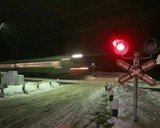 В Москве электричка сбила переходившего пути человека