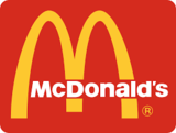 "Макдоналдс" извинился за сотрудника, мывшегося в раковине